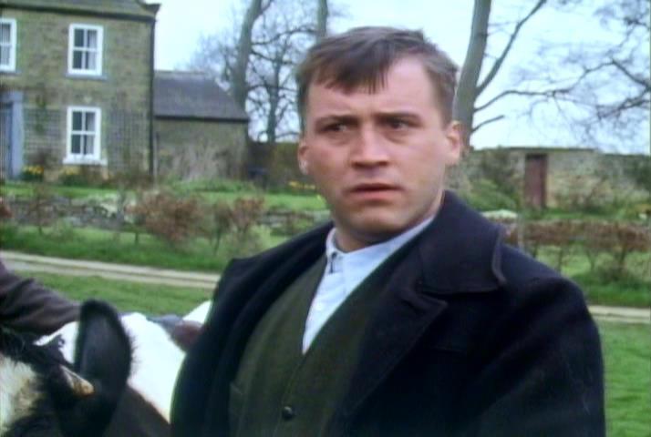 Эшли Баркер