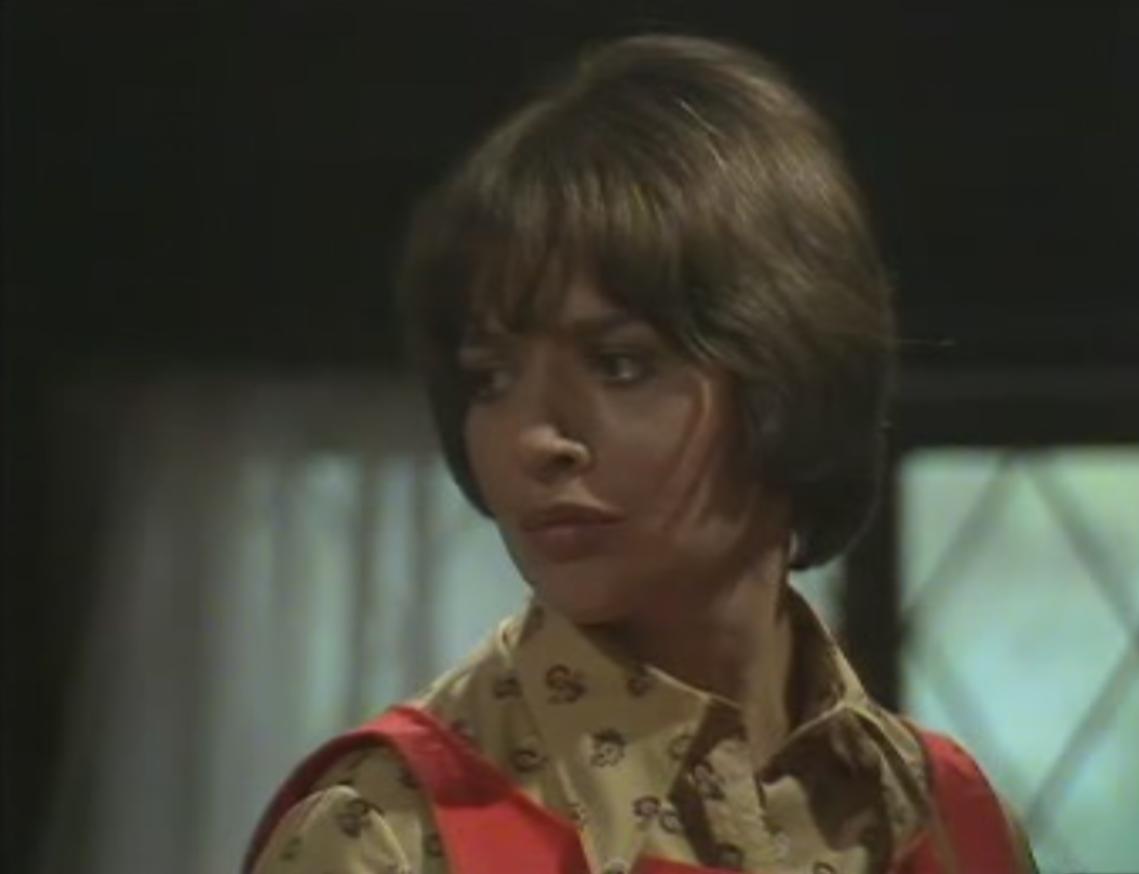 Элизабет Белл