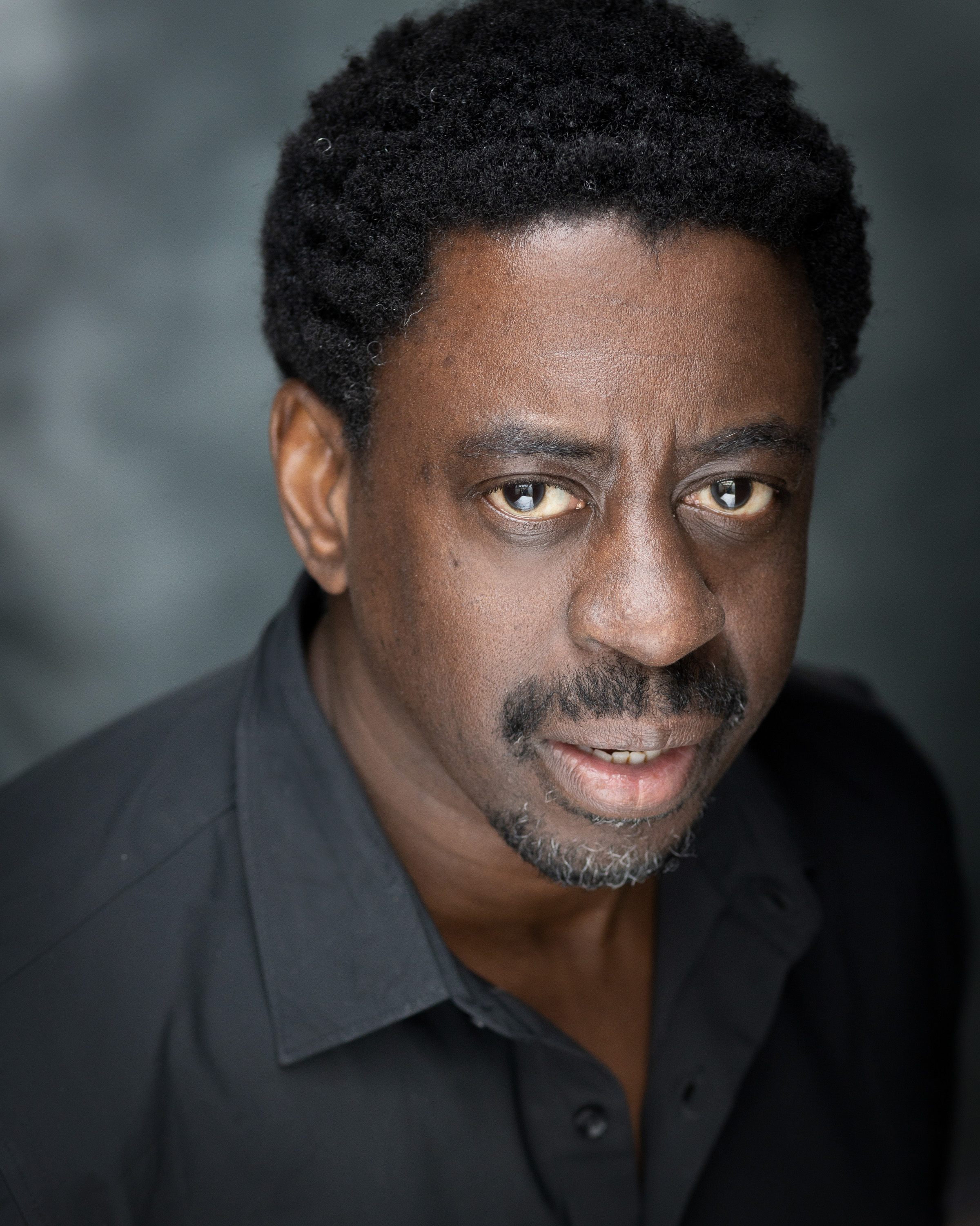 Рэй Эммет Браун