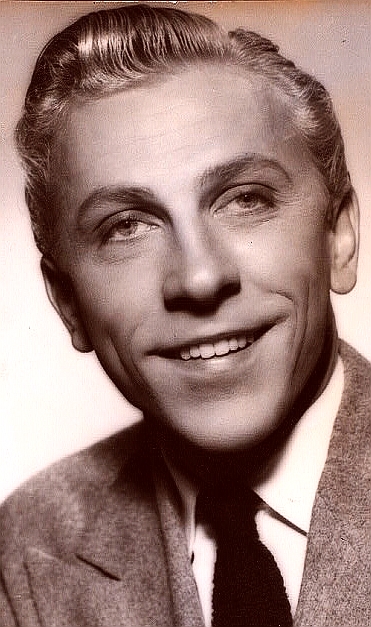 Оливер Клифф