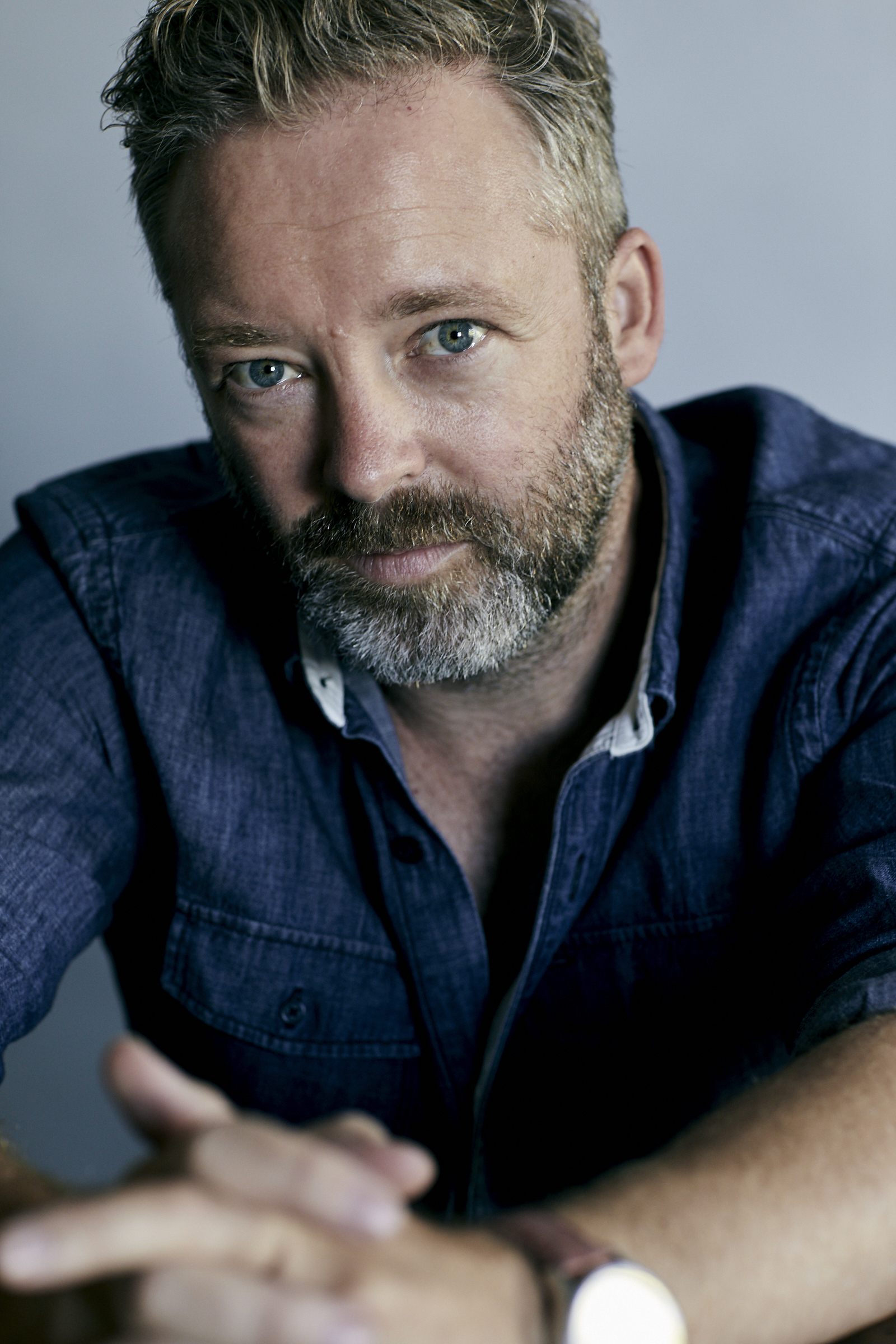 Бретт Казинс