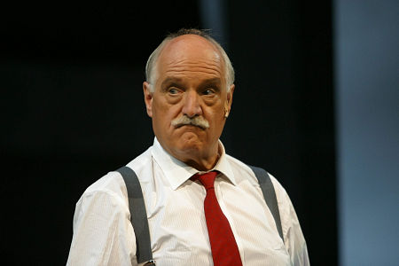 Герхард Дорфер