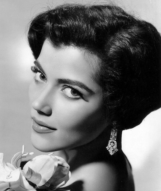 Сондра Эдвардс