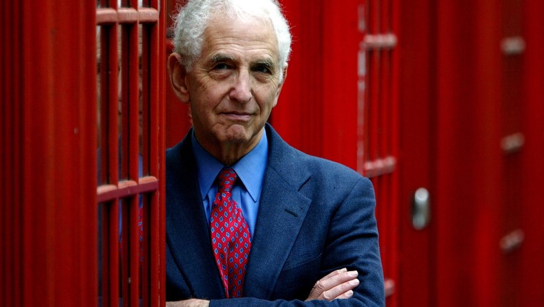 Дэниэл Эллсберг