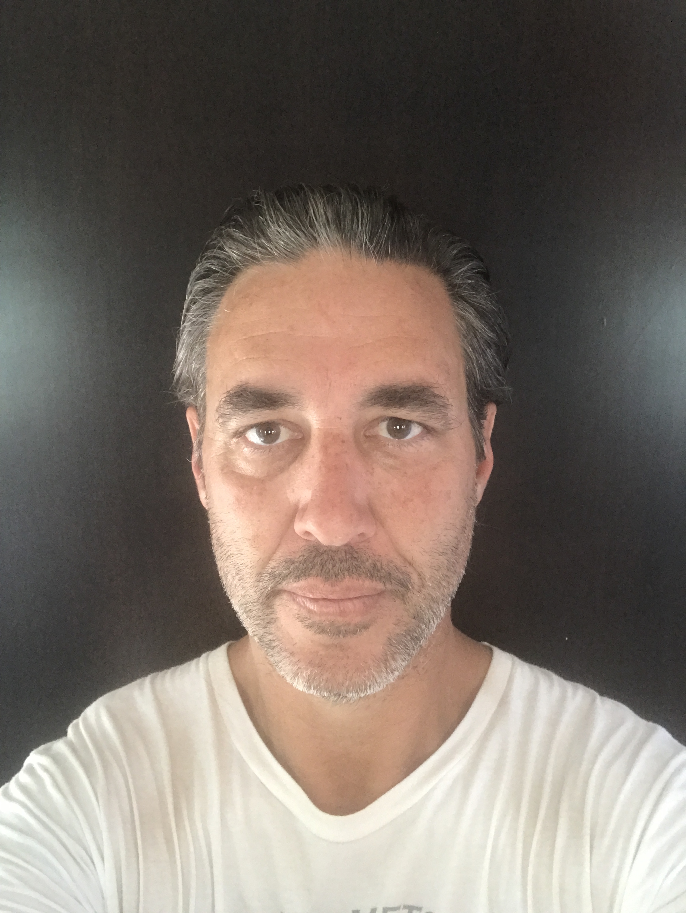 Райан Эннис