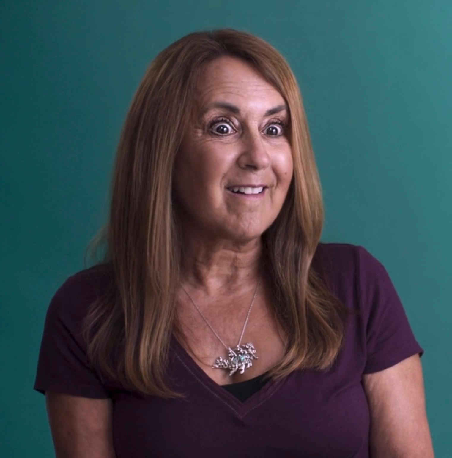 Мишель Холл