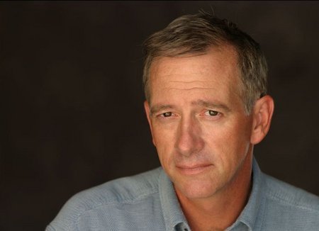 Джеймс Хенриксен