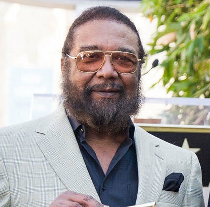 Эдди Холланд