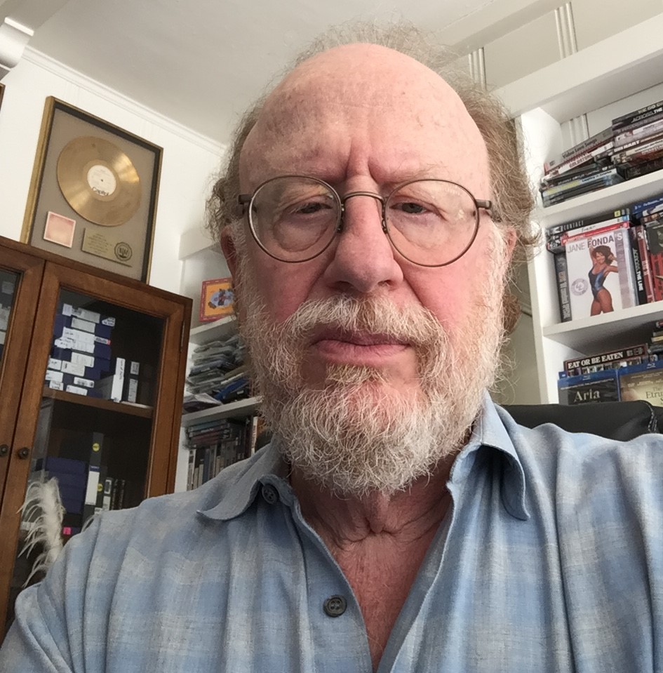 Арни Холланд