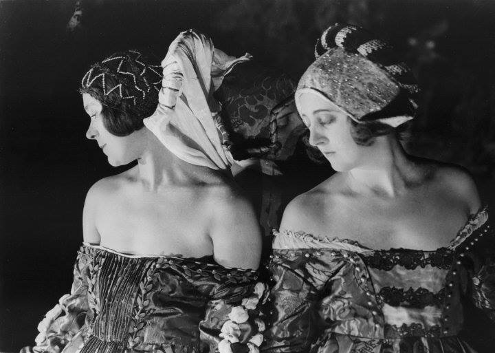 Астрид Хольм