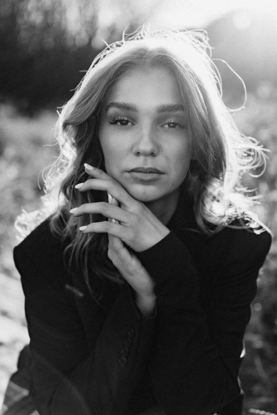 Эмили Джеймс