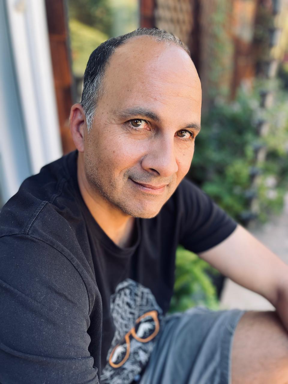 Эмин Кадерали