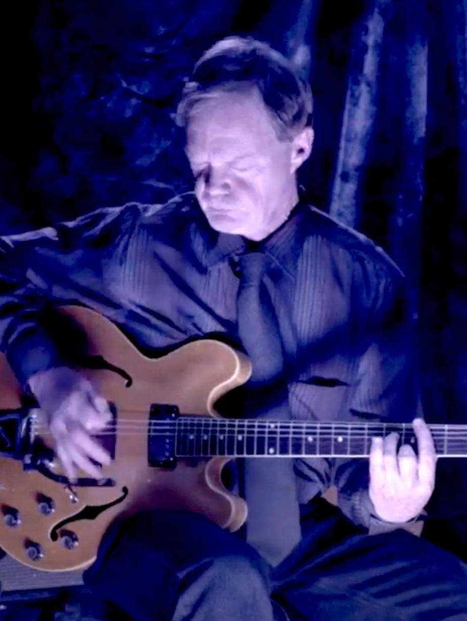 Бобби Кийес