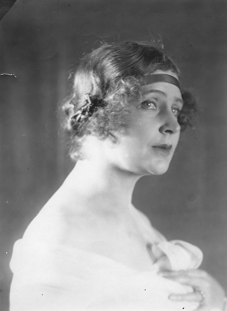 Эльми Линделоф