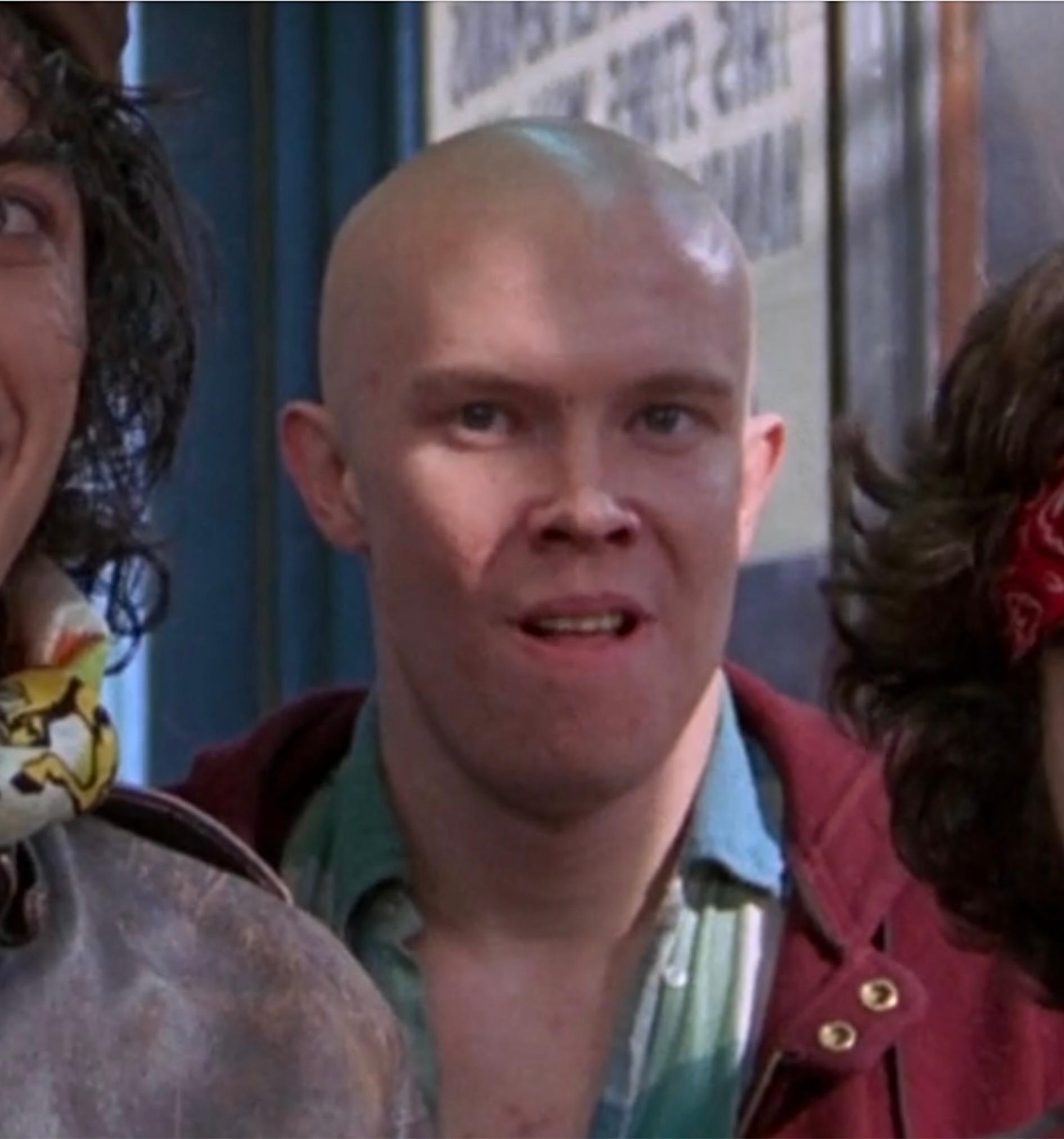 Кристофер Логан