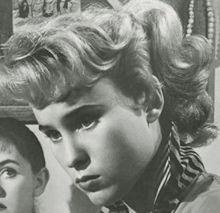 Беверли Лонг