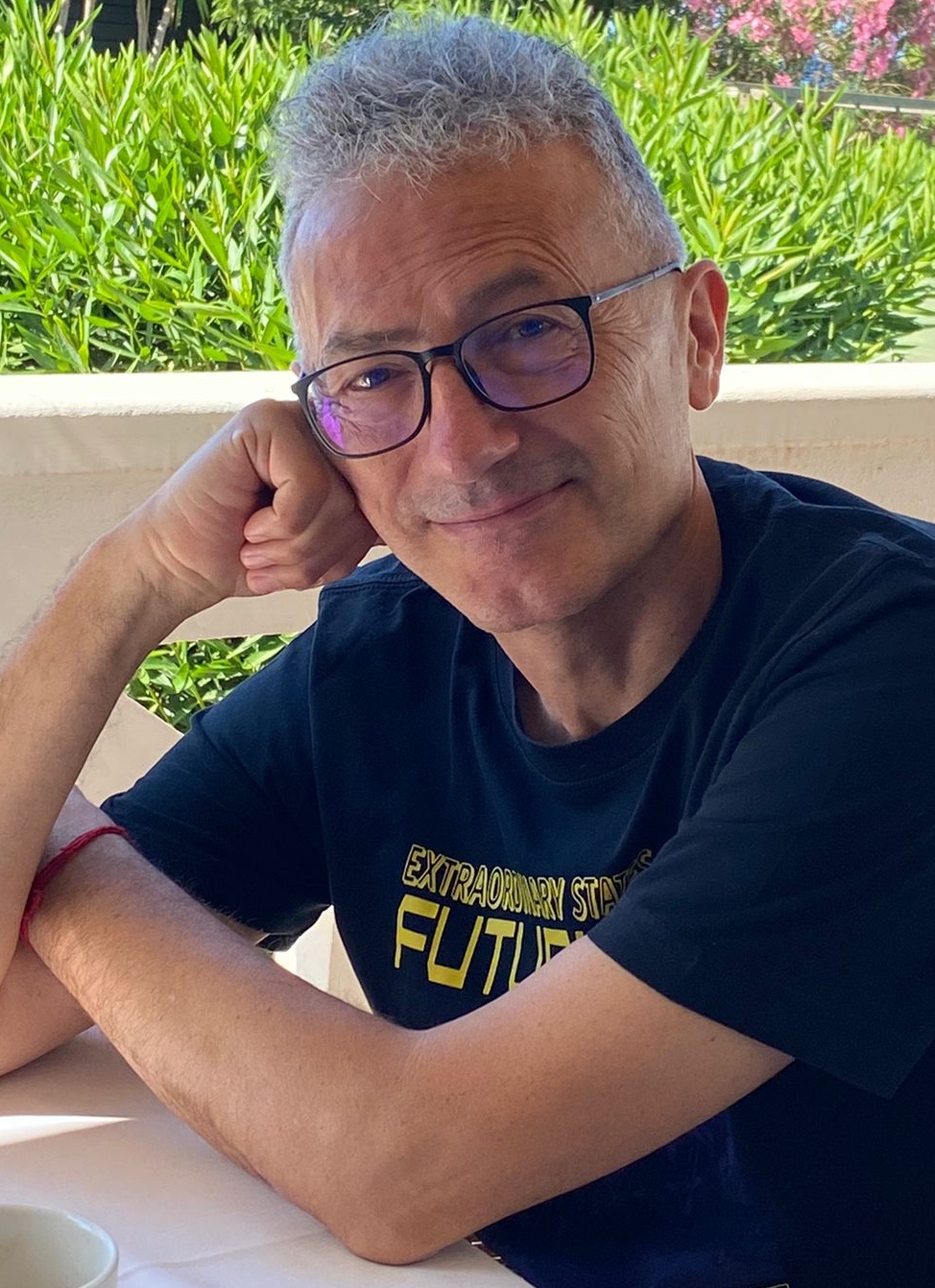 Карлос Лопес