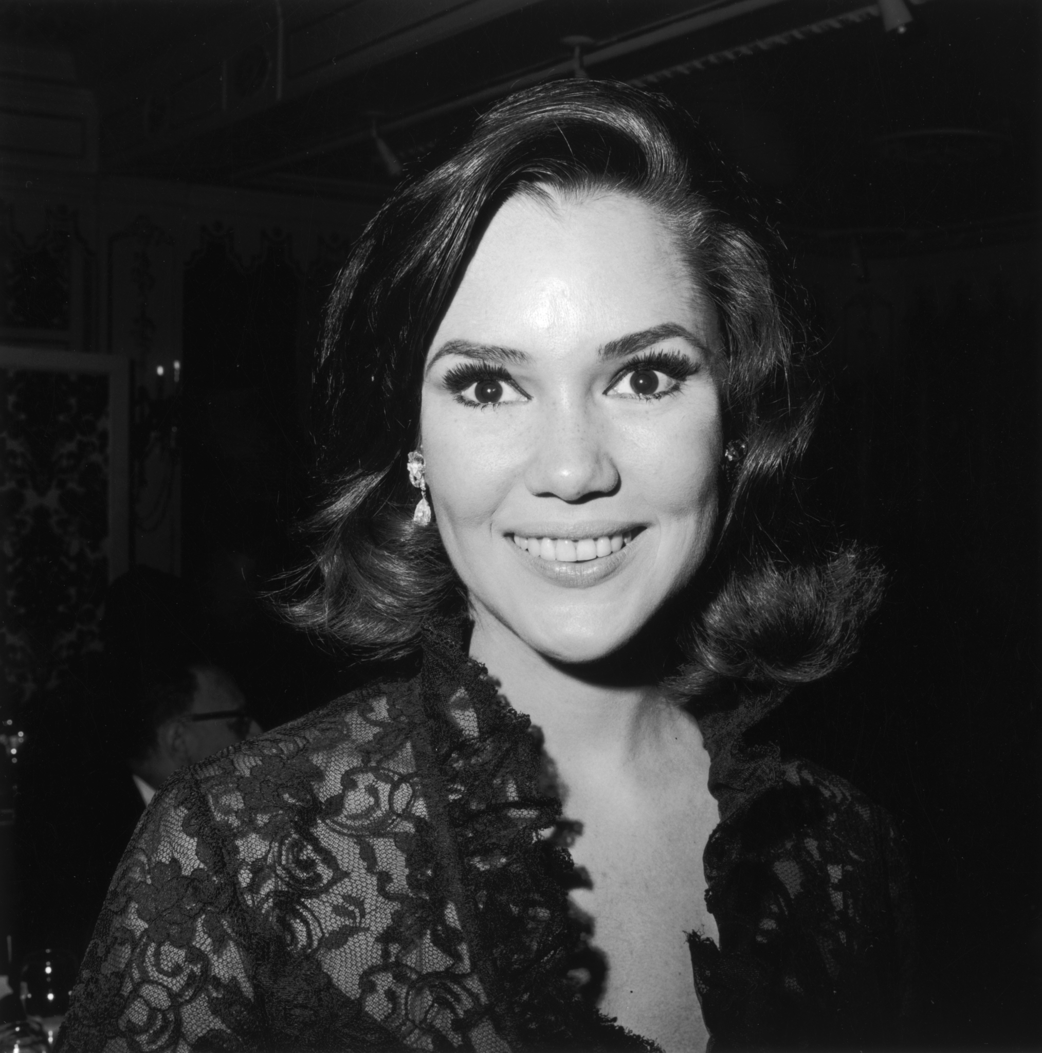 Мэри Энн Мобли