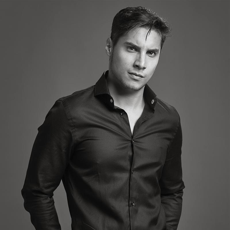 Алекс Переа