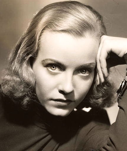 Элен Рейнолдс