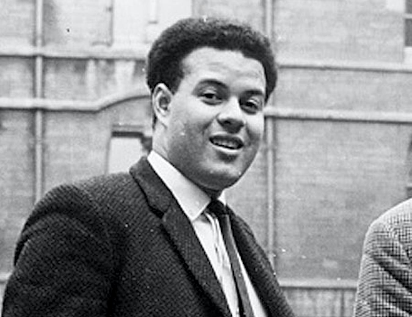 Джин Робертс