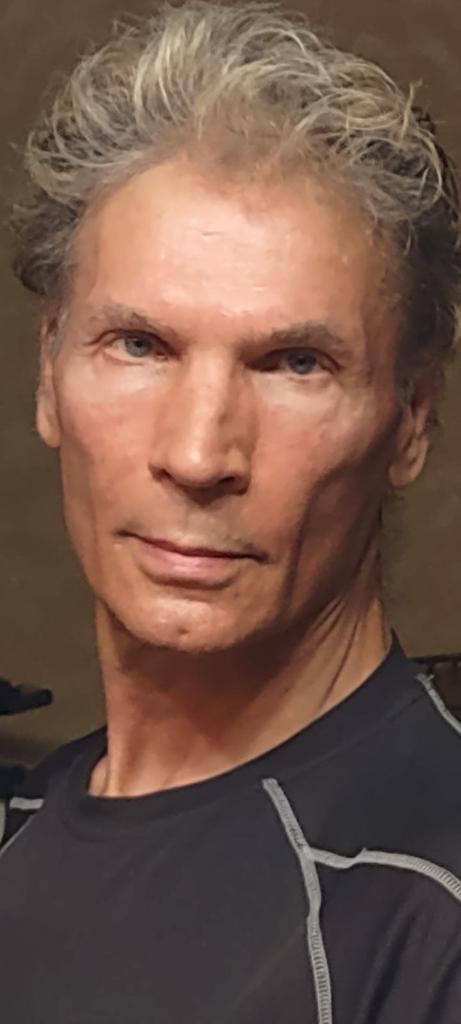 Дэниэл Стефен