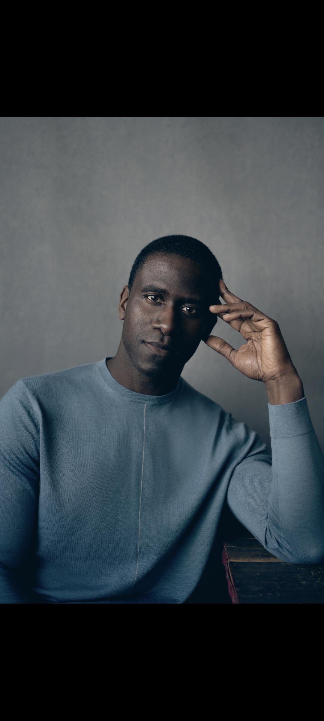 Леон Стюарт