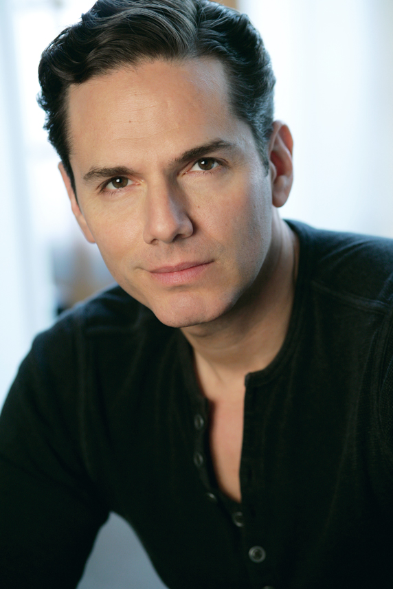 Пол Энтони Стюарт