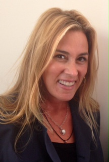 Андреа Стоун