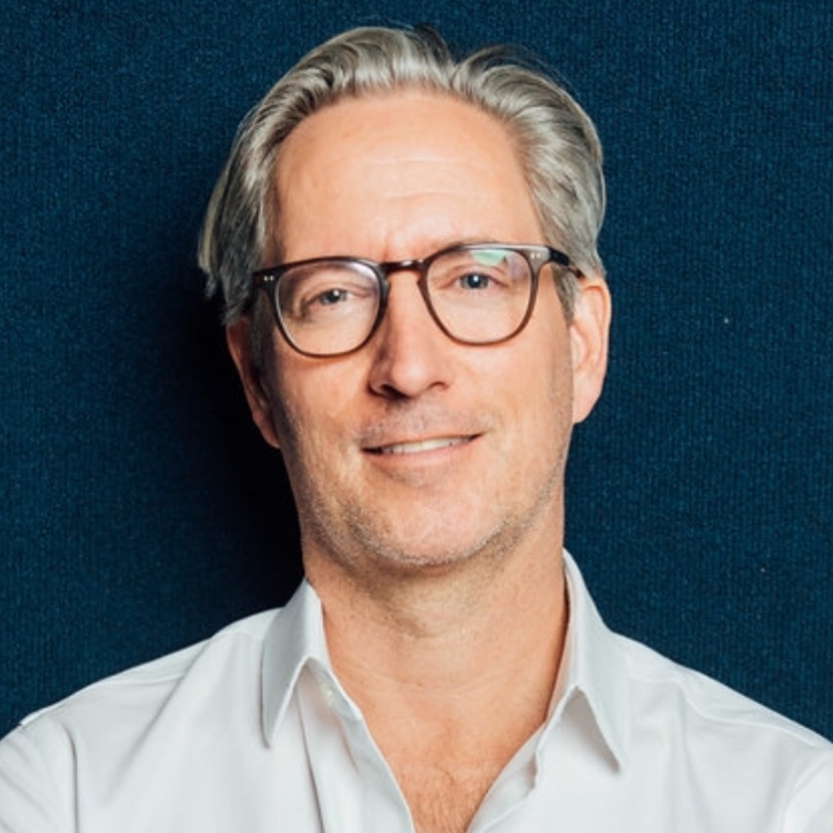 Роберт Стоун