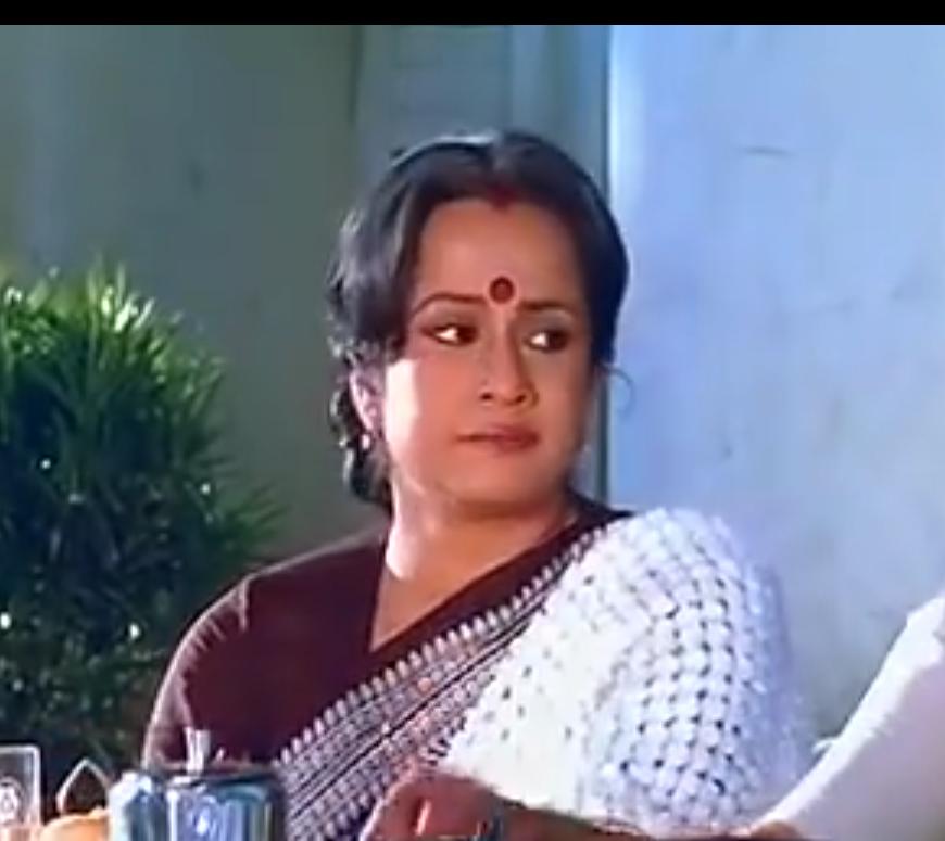 Нандита Такур