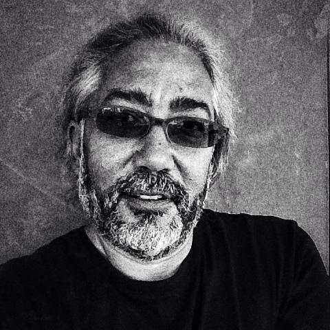 Луис Веноста