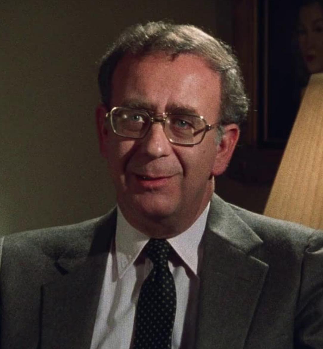 Деннис Уайт