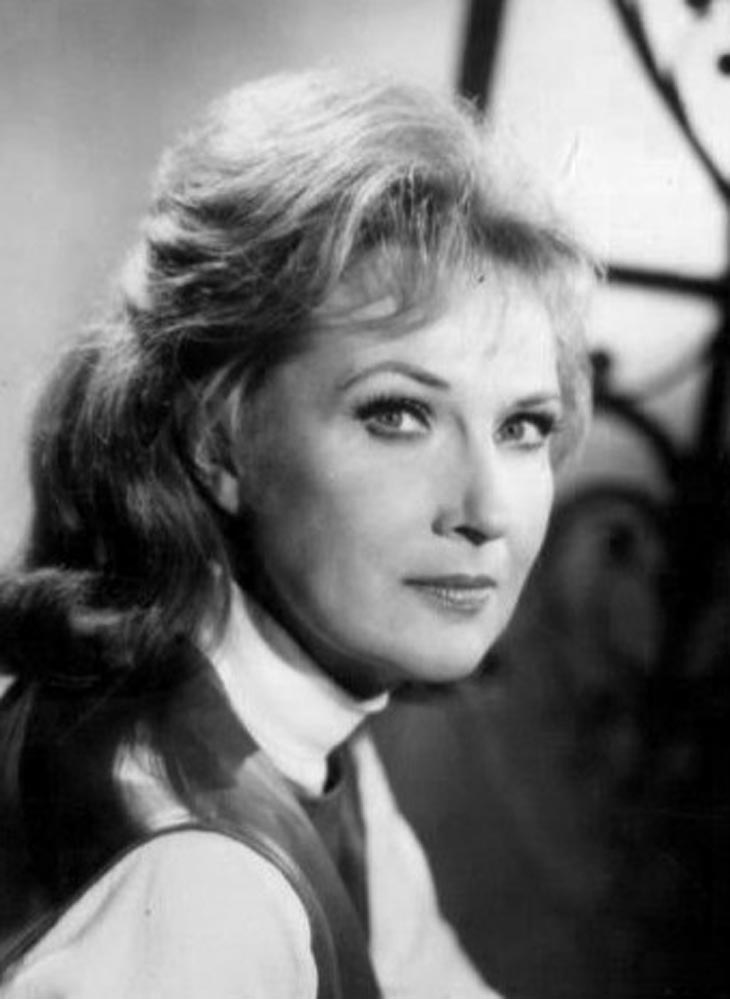 Нэнси Уикуайр