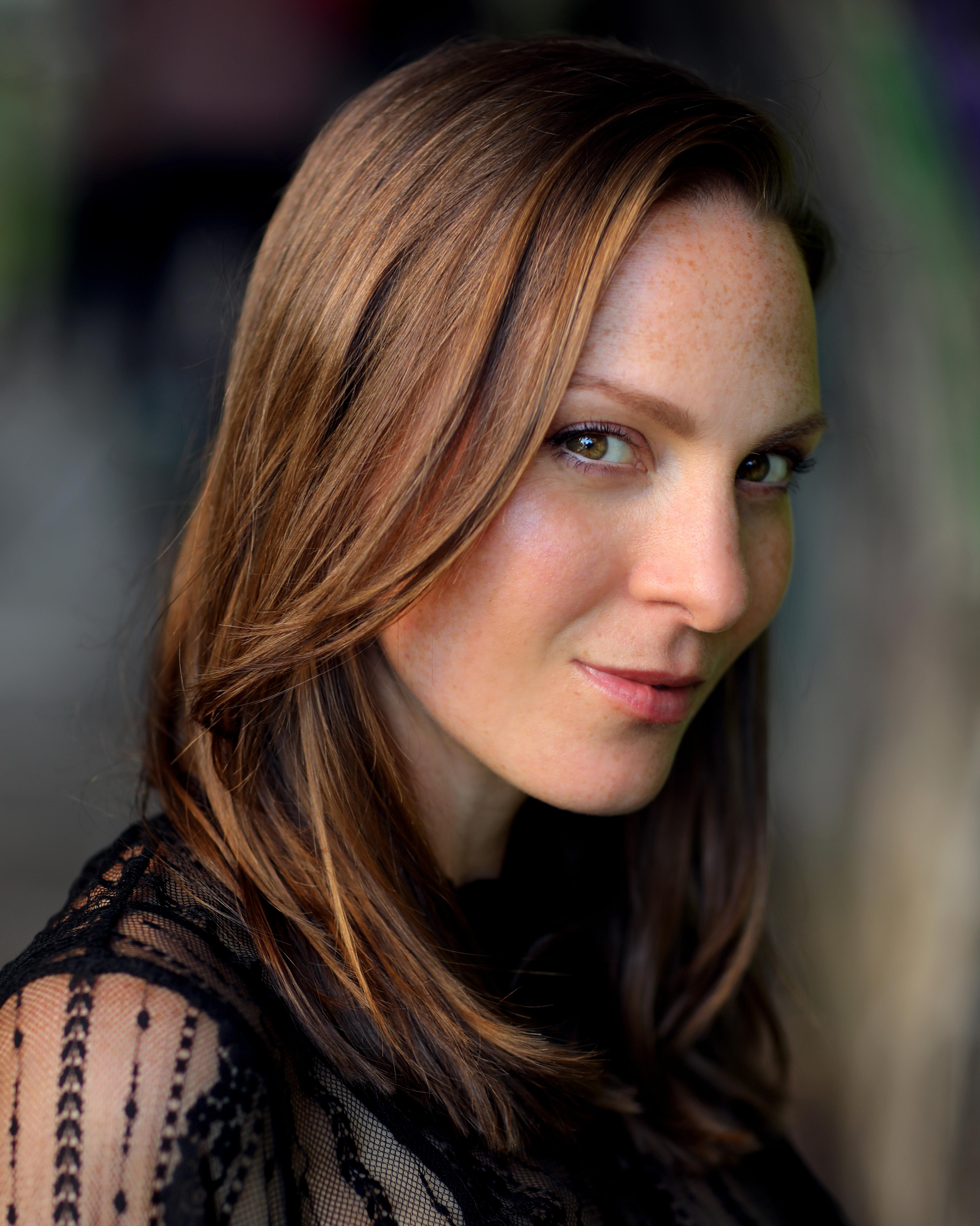 Катрин Холл