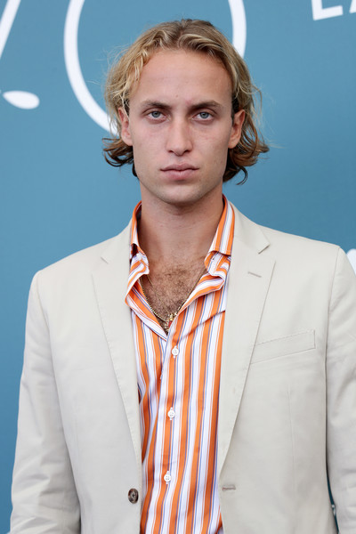 Олмо  Шнабель