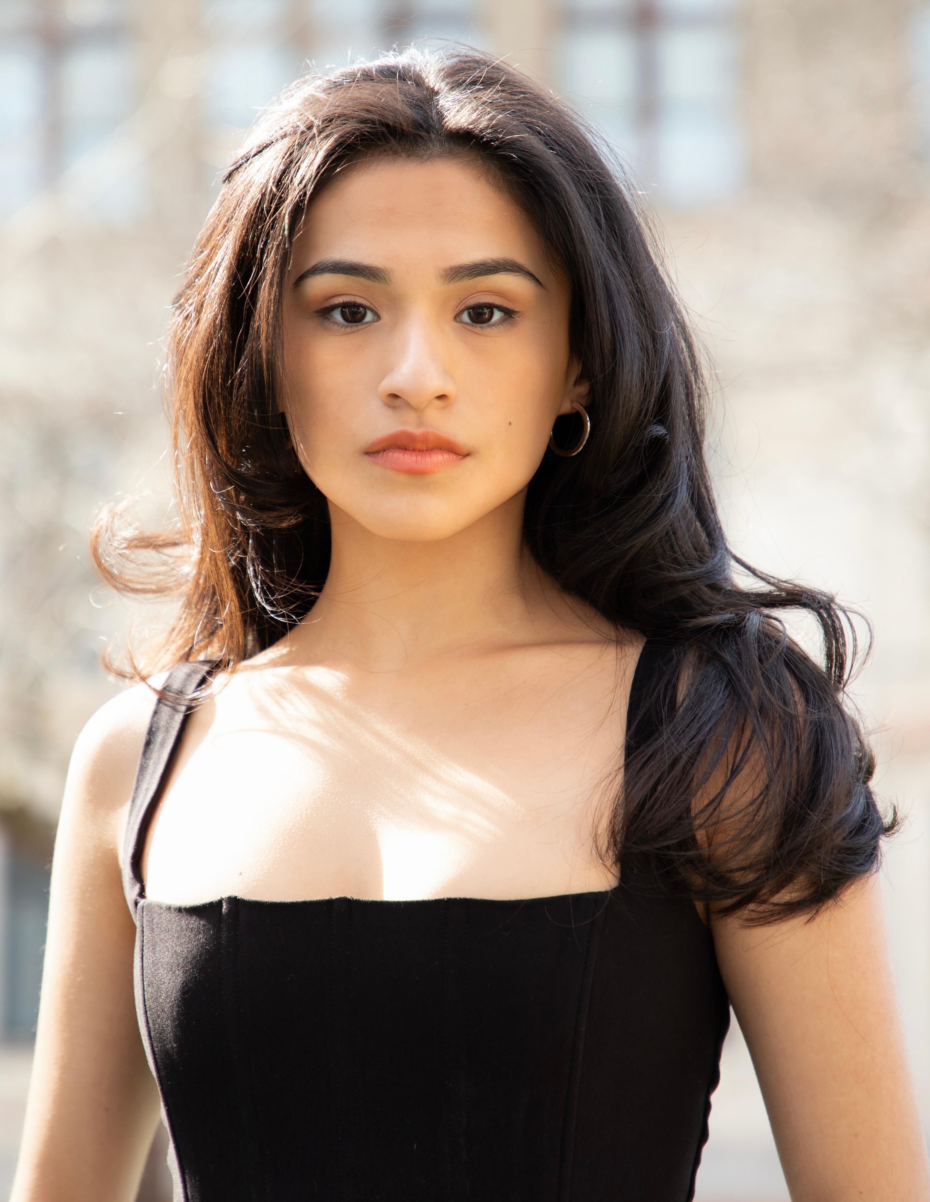 Наоми Серрано