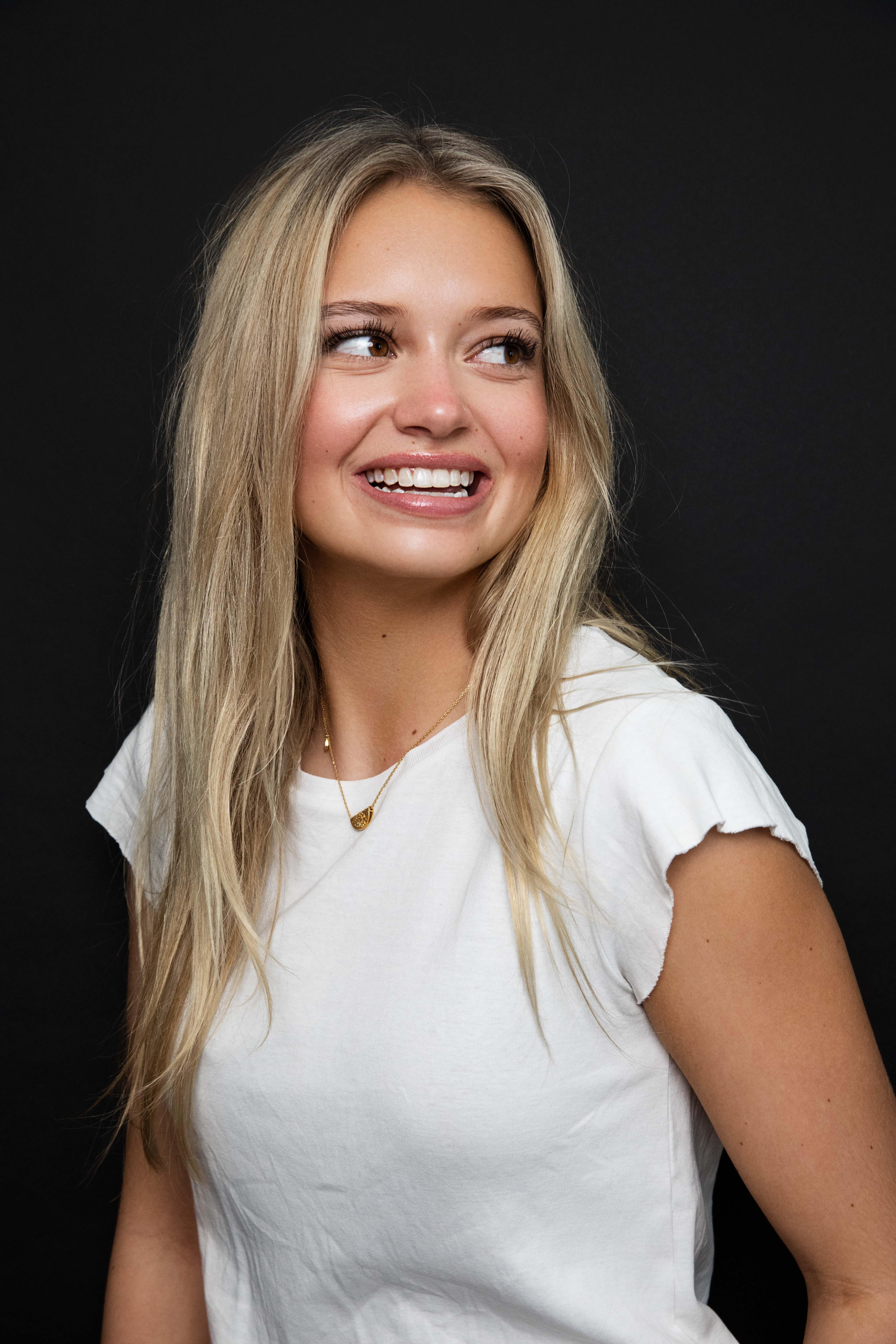 Ясмин Полли