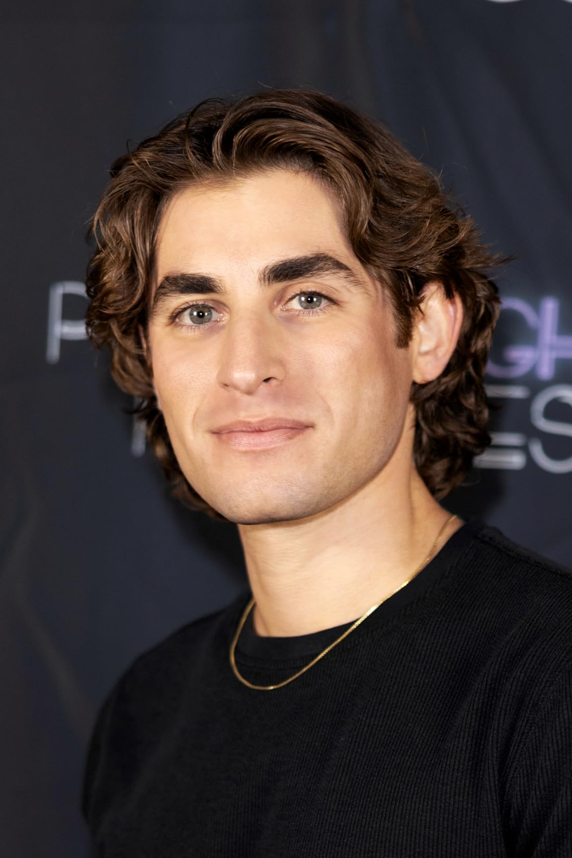 Адам Санта Круз