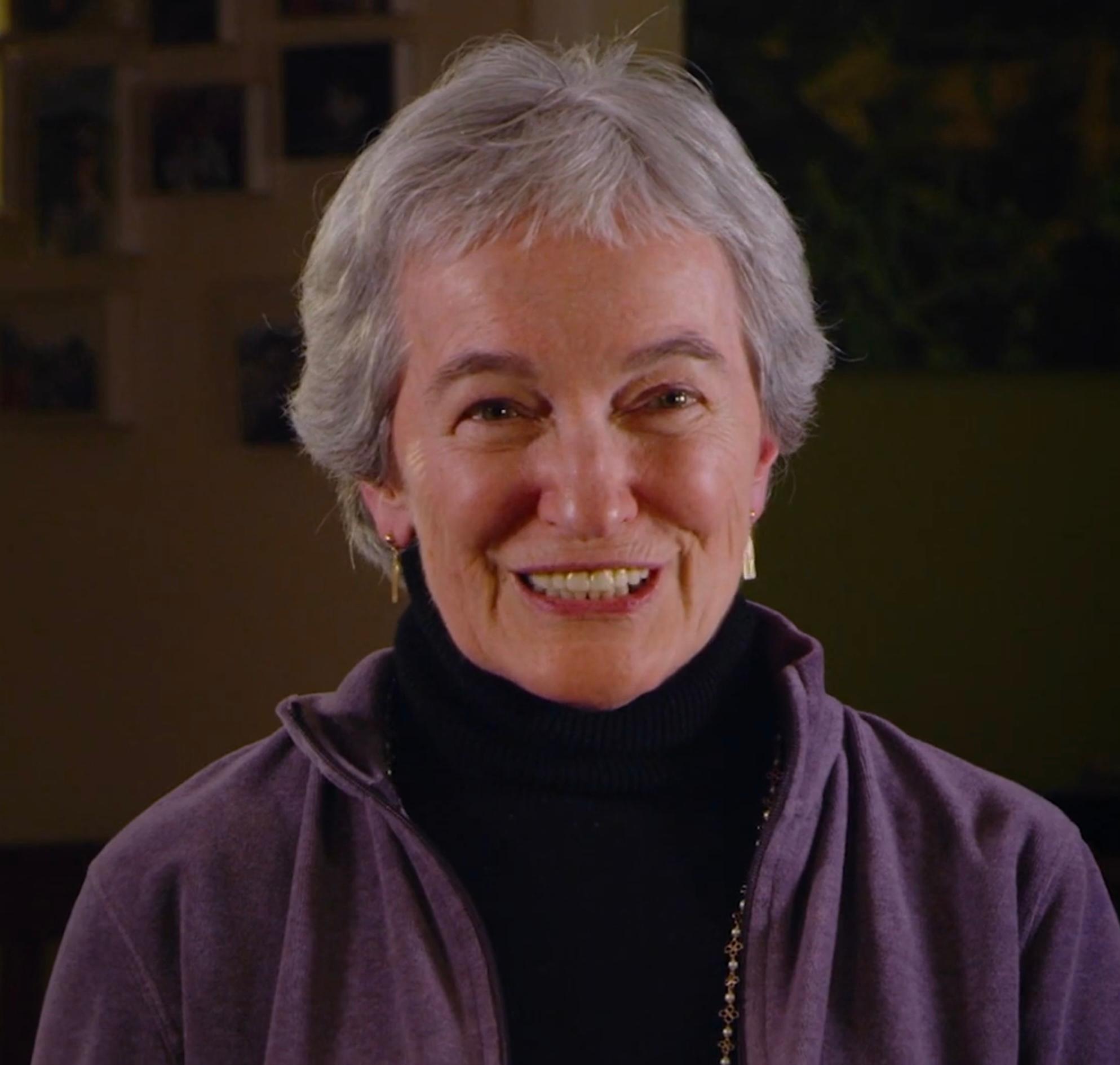 Джина Джеймс