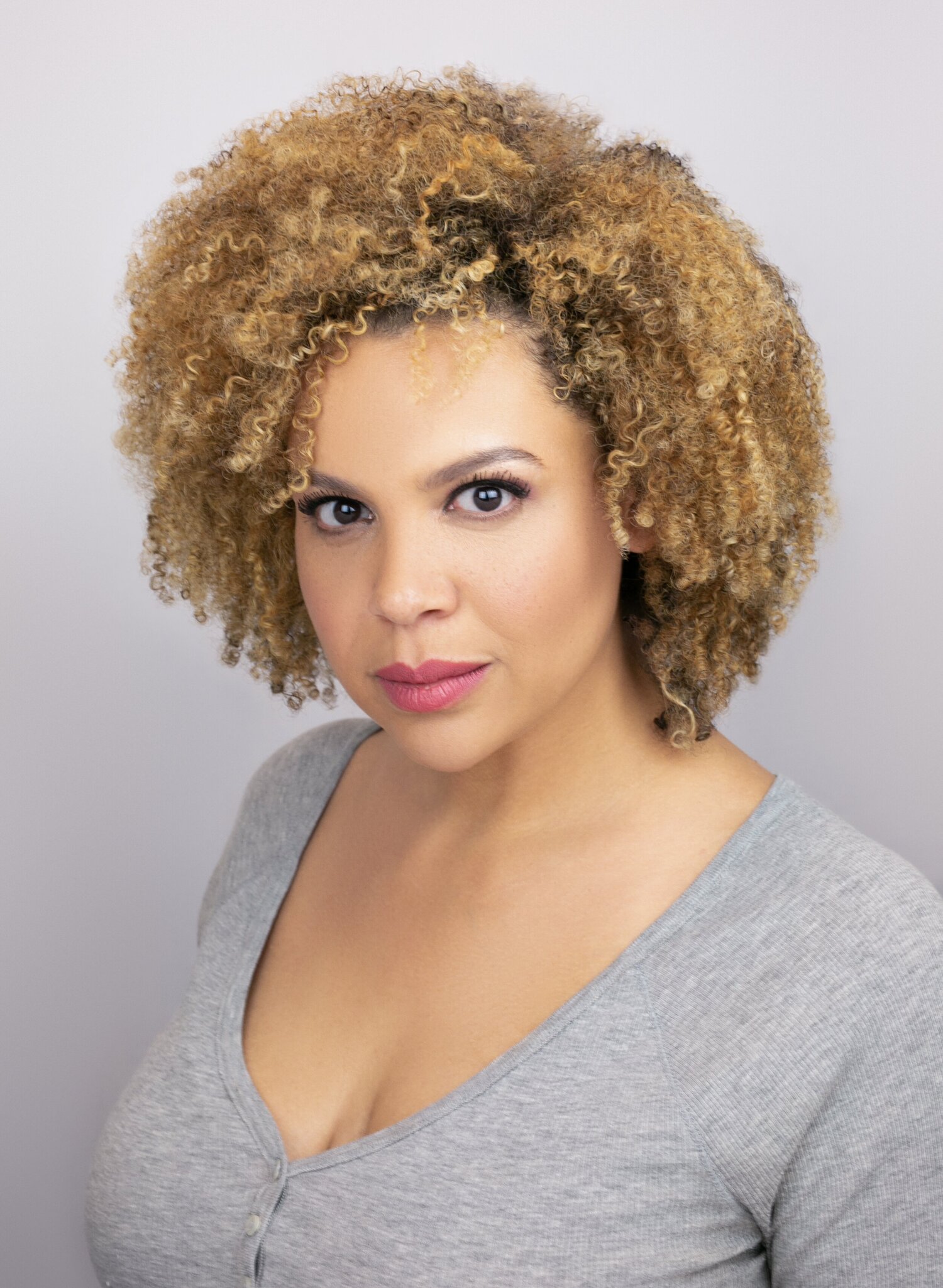 Меган Робинсон