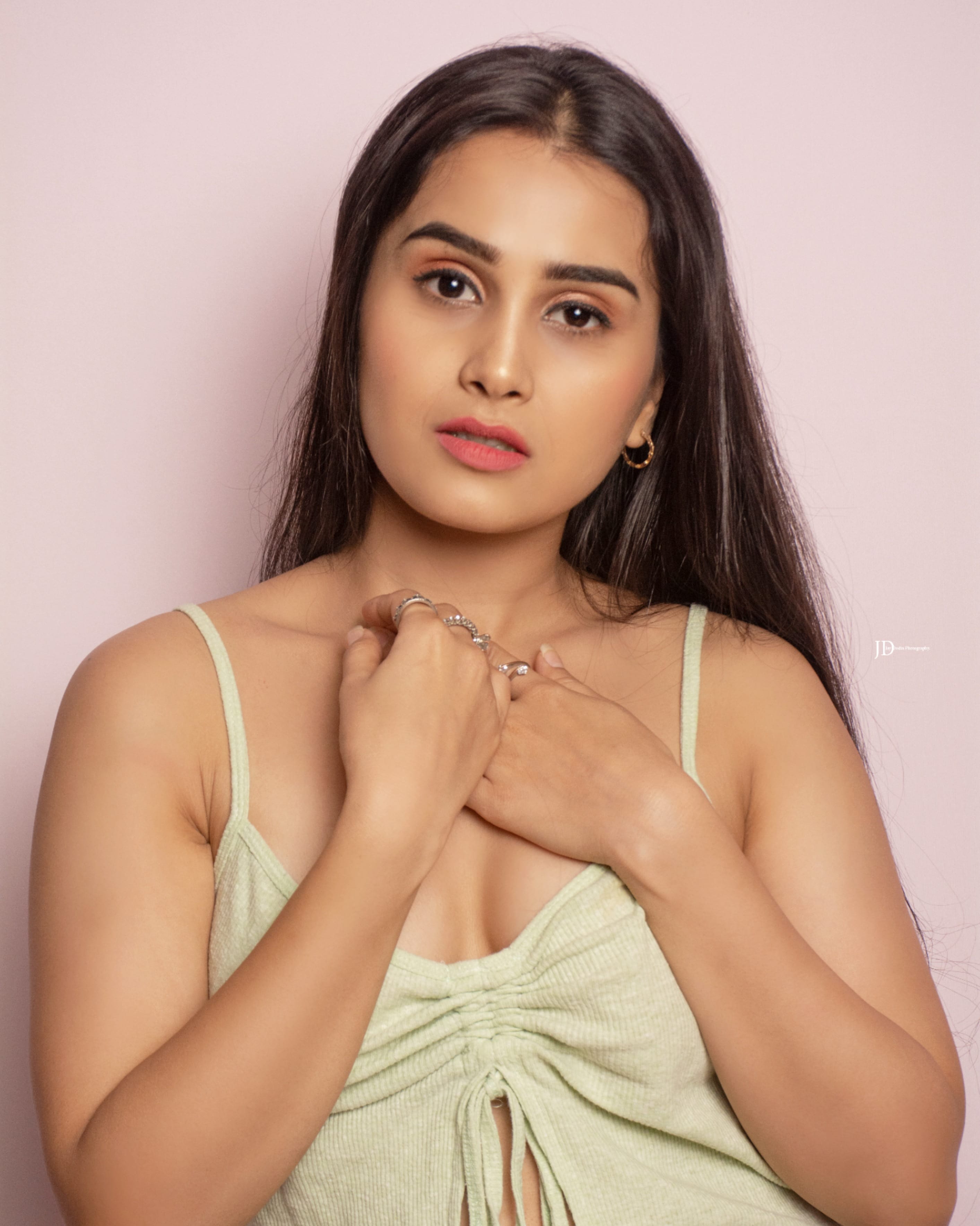 Анушка Каушик