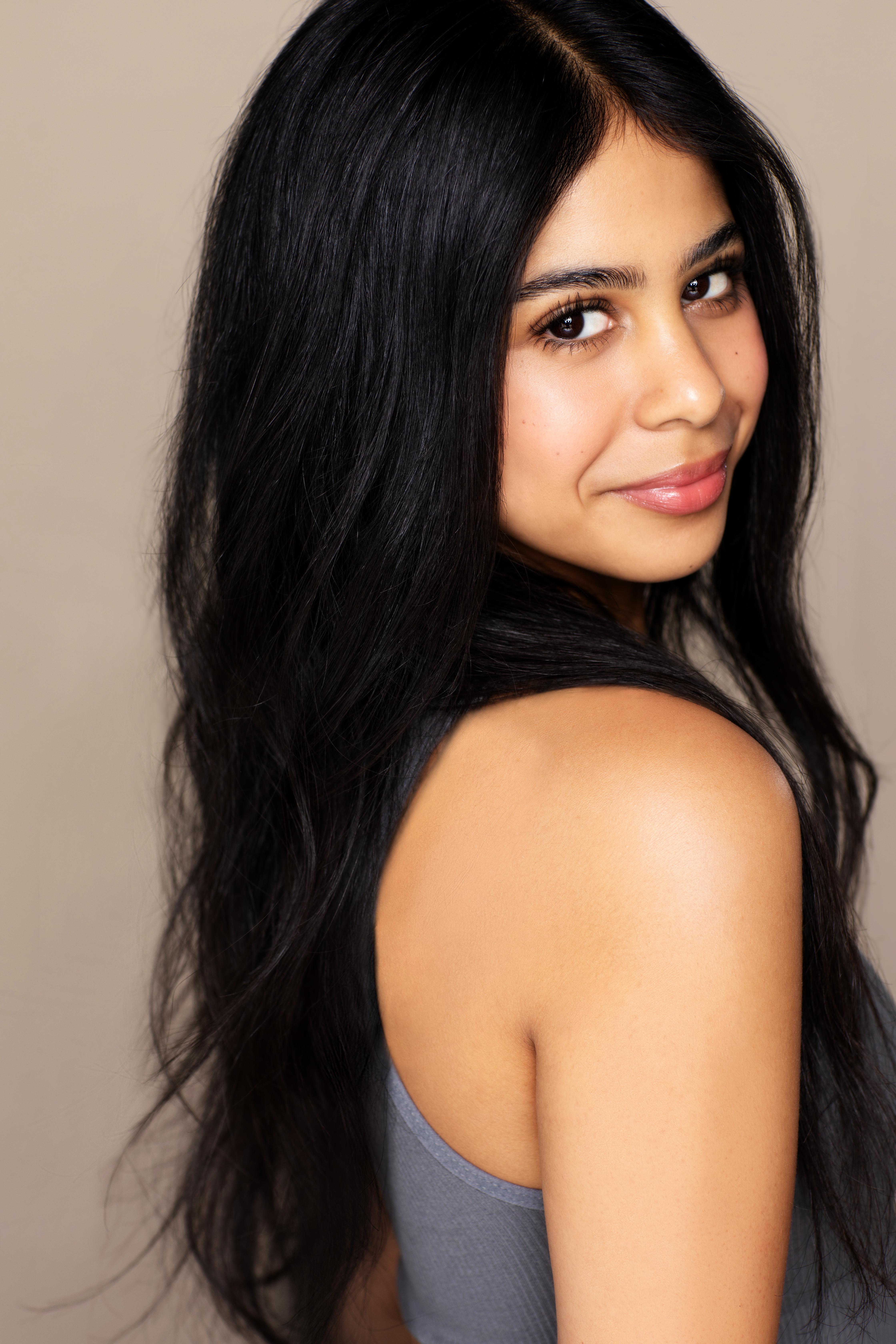 Аделина Сантана