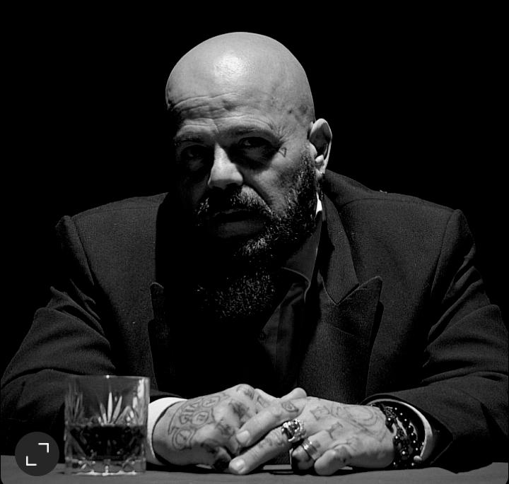 Саймон Эллис