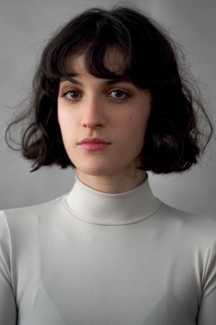 Оливия Насс