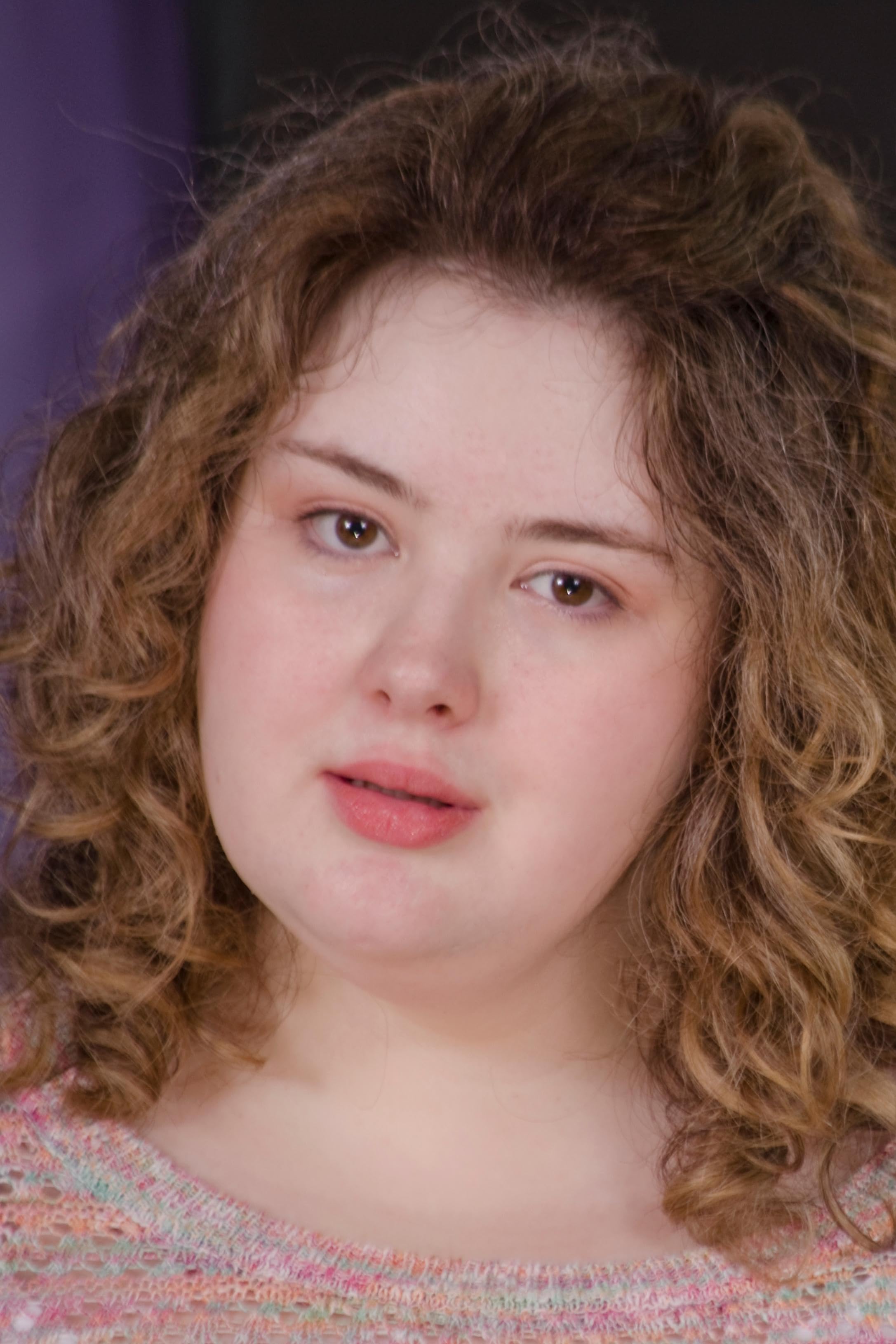 Виктория Холл