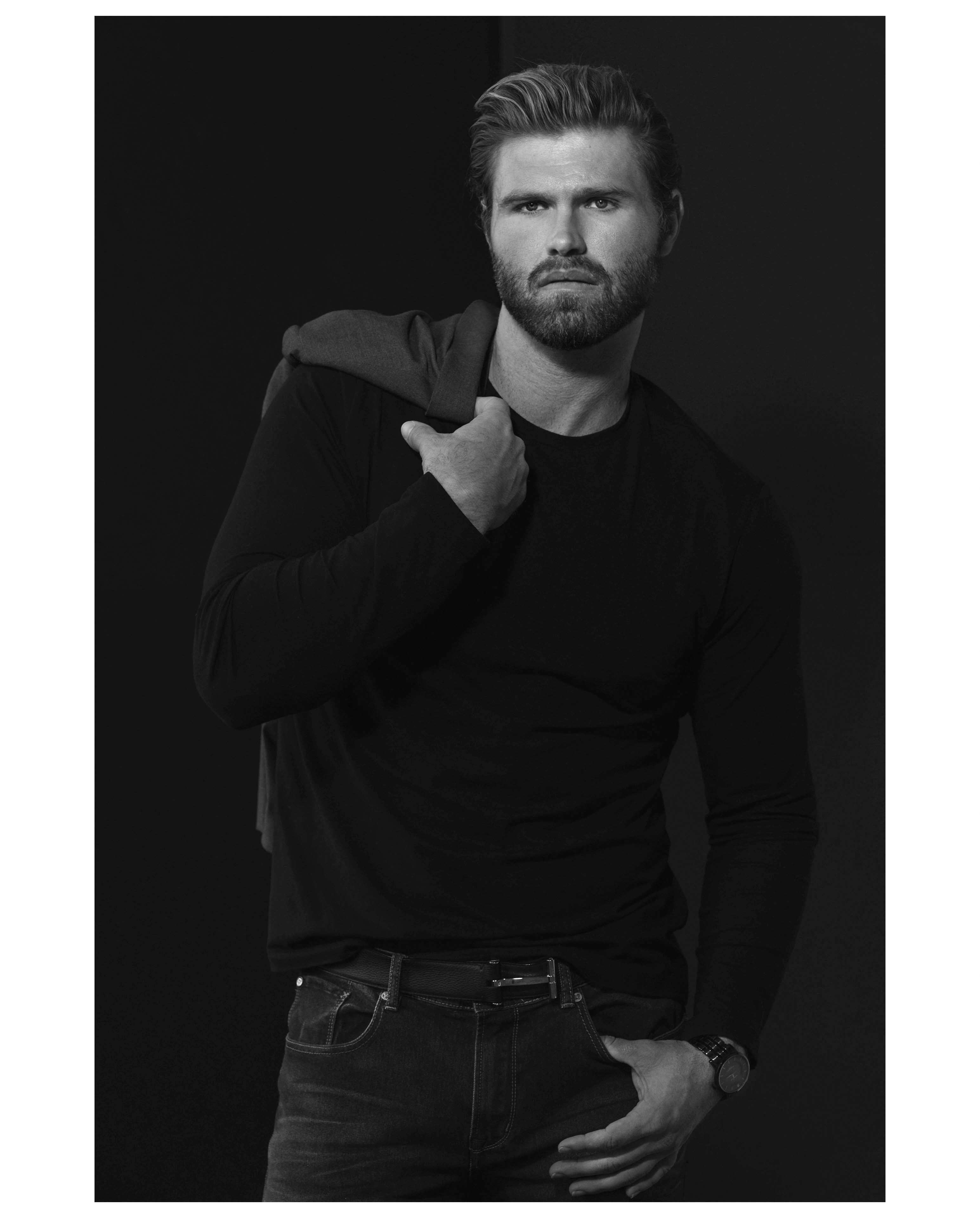 Брэйди Пирс