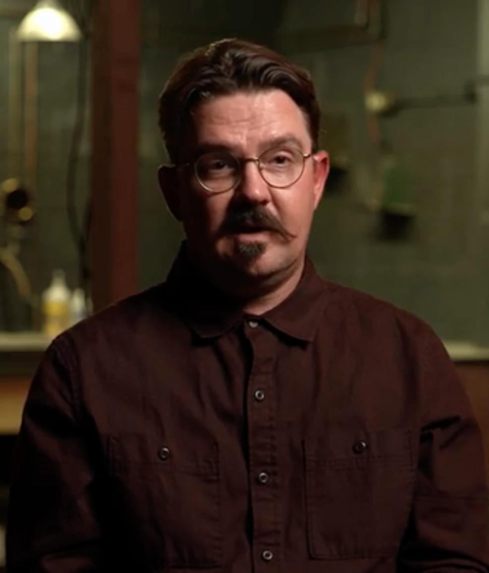 Брэдли Гарретт