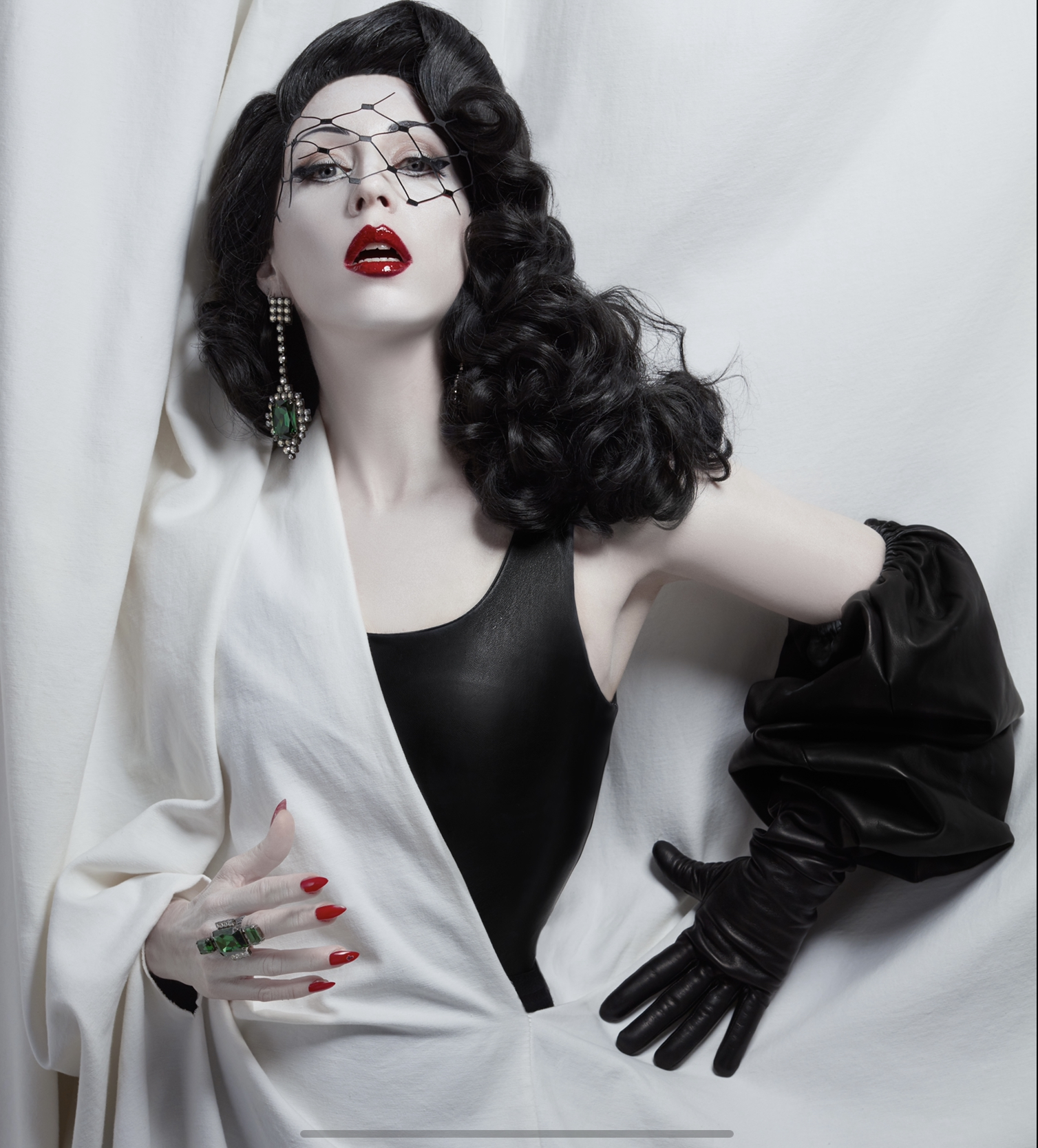 Б. Акерлунд