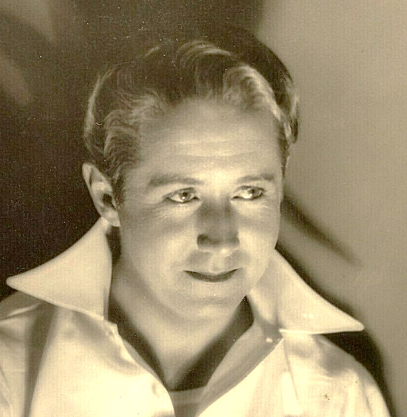 Пол Расселл